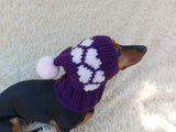 Pet hat with hearts for dog wool winter and pompom