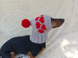 Pet hat with hearts for dog wool winter and pompom