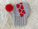 Pet hat with hearts for dog wool winter and pompom