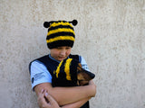 Matching bee Wool Hats for Mom and Dog: Bee Halloween Costume