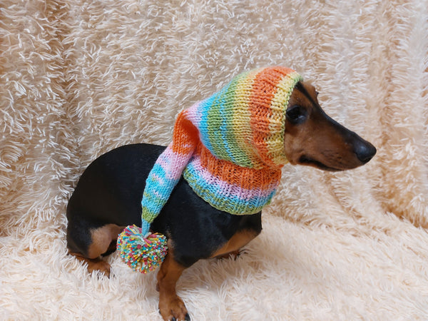 Winter Christmas clothes for dogs knitted hat with pompon, doxie clothes, doxie hat