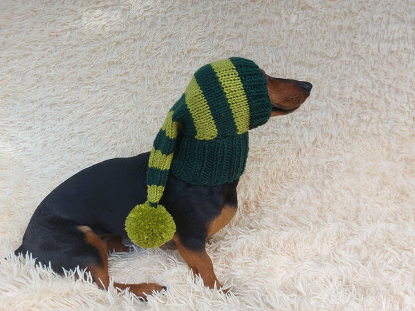 Knitted Wool Blend Santa Hat for Dog: Dachshund Christmas Costume