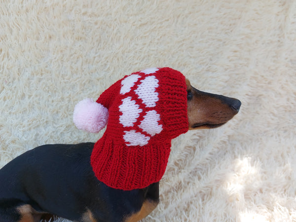 Pet hat with hearts for dog wool winter and pompom