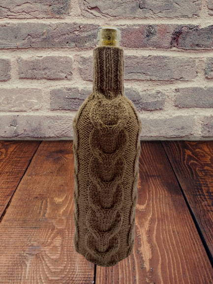 Knitted sweater for bottle of wine, wine bottle accessory