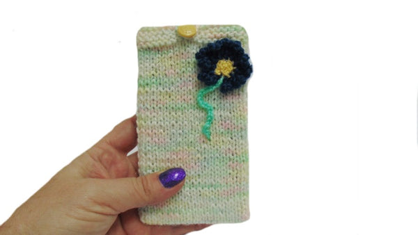 Knitted phone case,Phone Case, Smartphone Case, iPhone Case, Knitted Case, Handmade Case,phone accessory, phone holder,case for phone